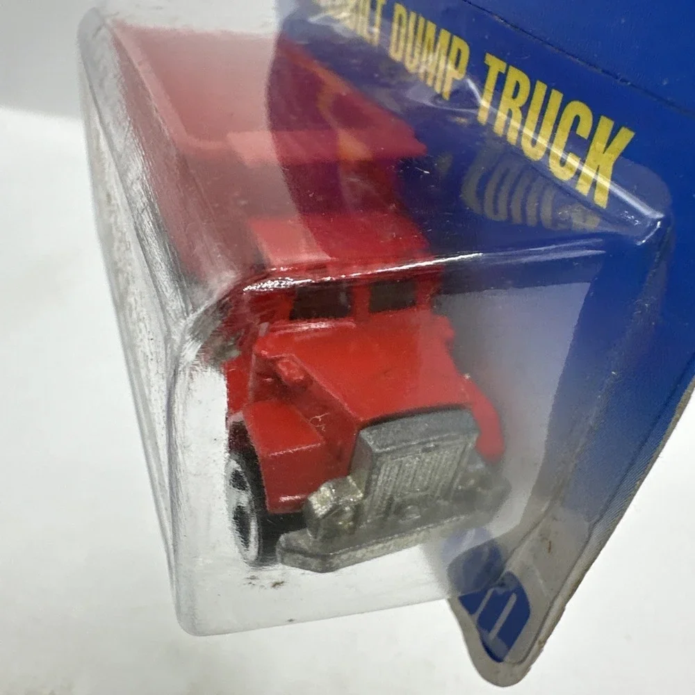 Hot Wheels Peterbilt Dump Truck No. 100 1560 1991 Red